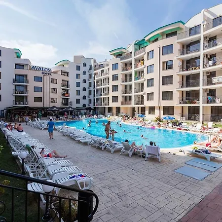شقة ❤studio With Kitchen & Balcony Pool View❤dp❤ ساني بيتش