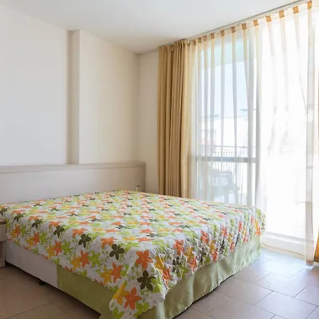 ❤studio With Kitchen & Balcony Pool View❤dp❤ 公寓 阳光海滩